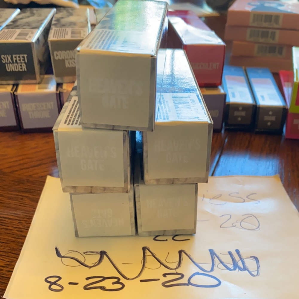 Jeffree star gloss in heavens gate